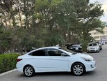 Hyundai Accent-7