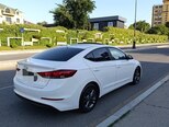 Hyundai Elantra-11