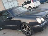 Mercedes E 240-3