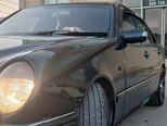 Mercedes E 240-4