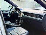 Volkswagen Touareg-9