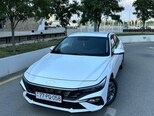Hyundai Elantra-1