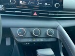Hyundai Elantra-16