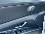 Hyundai Elantra-12