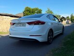 Hyundai Elantra-15