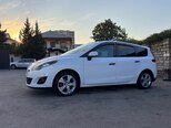 Renault Grand Scenic-4