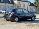 Kia Rio-4