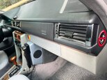 Mercedes 200 E-19