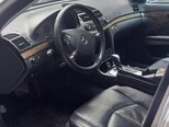 Mercedes E 270-7