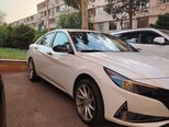 Hyundai Elantra-11