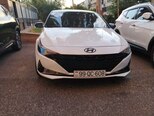 Hyundai Elantra-13