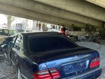 Mercedes E 230-3