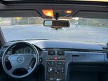 Mercedes E 230-3
