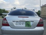 Mercedes E 270-6