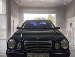 Mercedes E 270-8