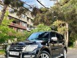 Mitsubishi Pajero-3