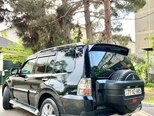 Mitsubishi Pajero-7