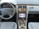 Mercedes E 270-7