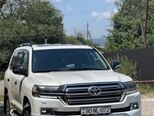 Toyota Land Cruiser-2
