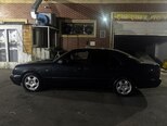 Mercedes E 230-5