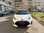 Toyota Aqua-1