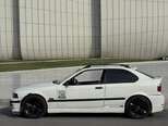 BMW 318-2