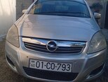 Opel Zafira-8