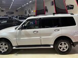 Mitsubishi Pajero-5