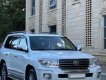 Toyota Land Cruiser-6