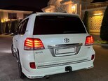 Toyota Land Cruiser-8