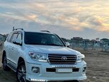 Toyota Land Cruiser-7