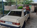Mercedes 190-13