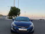 Hyundai Elantra-2