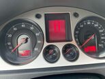 Volkswagen Passat-16