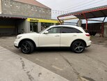 Infiniti FX35-2