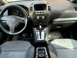 Opel Zafira-4