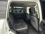 Toyota Land Cruiser-13