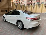 Toyota Camry-6