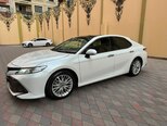 Toyota Camry-7