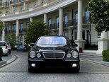 Mercedes E 320-1