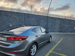 Hyundai Elantra-7