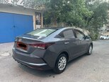 Hyundai Accent-3