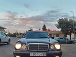 Mercedes E 200-1