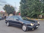 Mercedes E 200-11