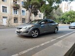 Hyundai Elantra-1