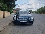Mercedes E 320-1