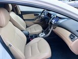 Hyundai Elantra-13