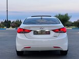Hyundai Elantra-27