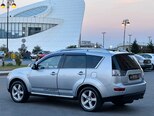 Mitsubishi Outlander-24