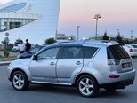 Mitsubishi Outlander-26